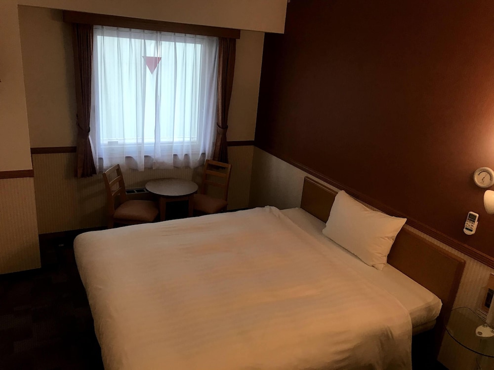 Toyoko Inn Takasakieki Nishiguchi No 2 39/50