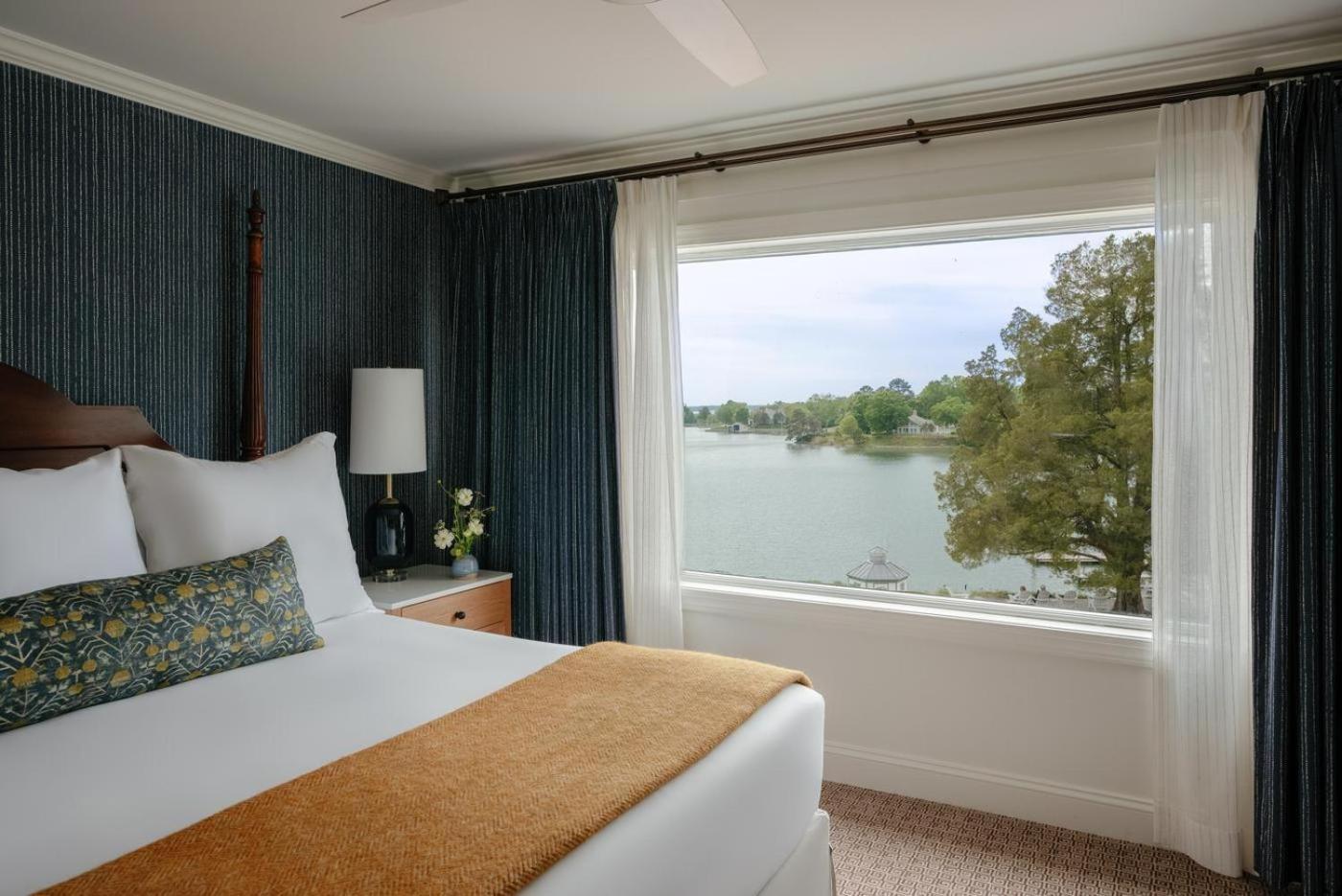 Suite, River View