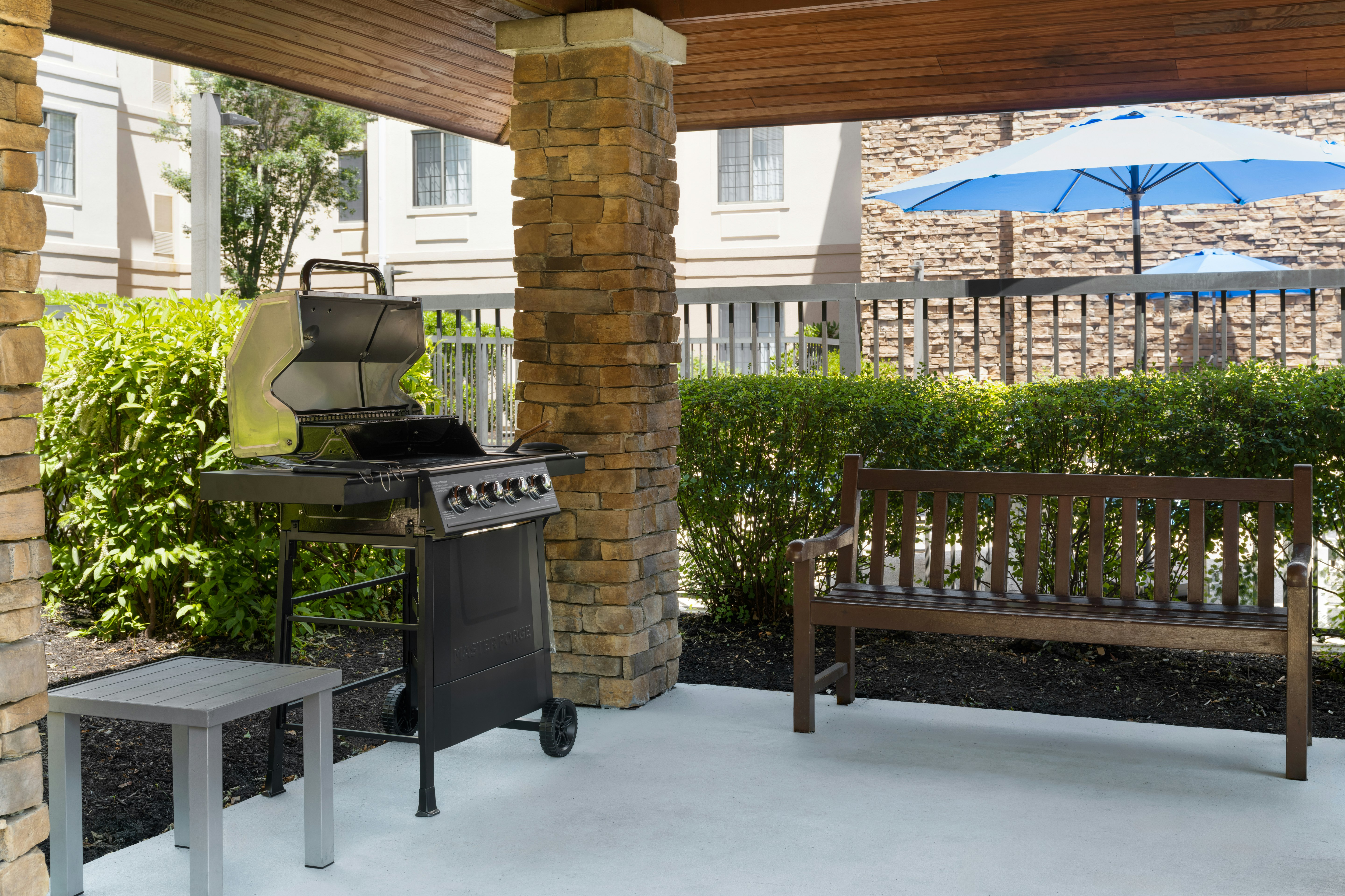 Staybridge Suites Burlington - Boston 58/67