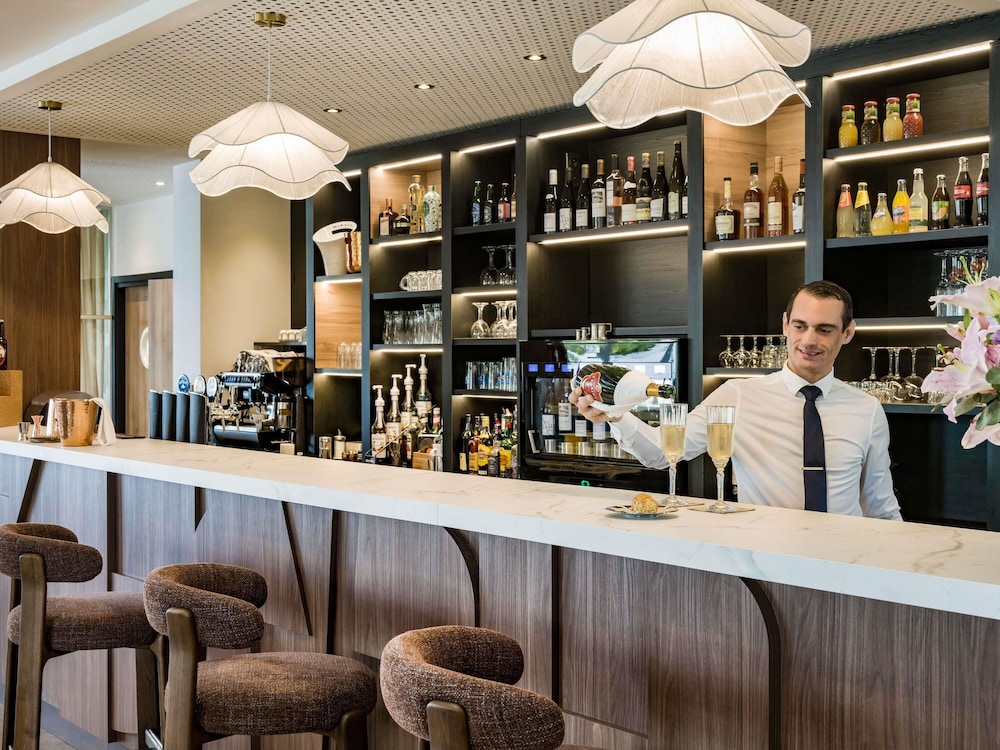 MERCURE Chartres Est 45/65