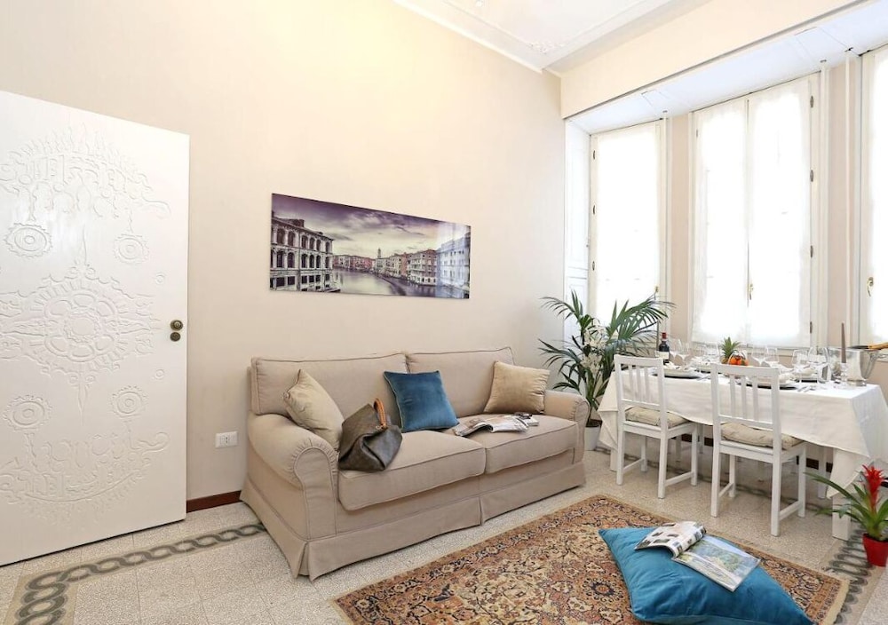 Grand Tour Roma Guest House 43/73