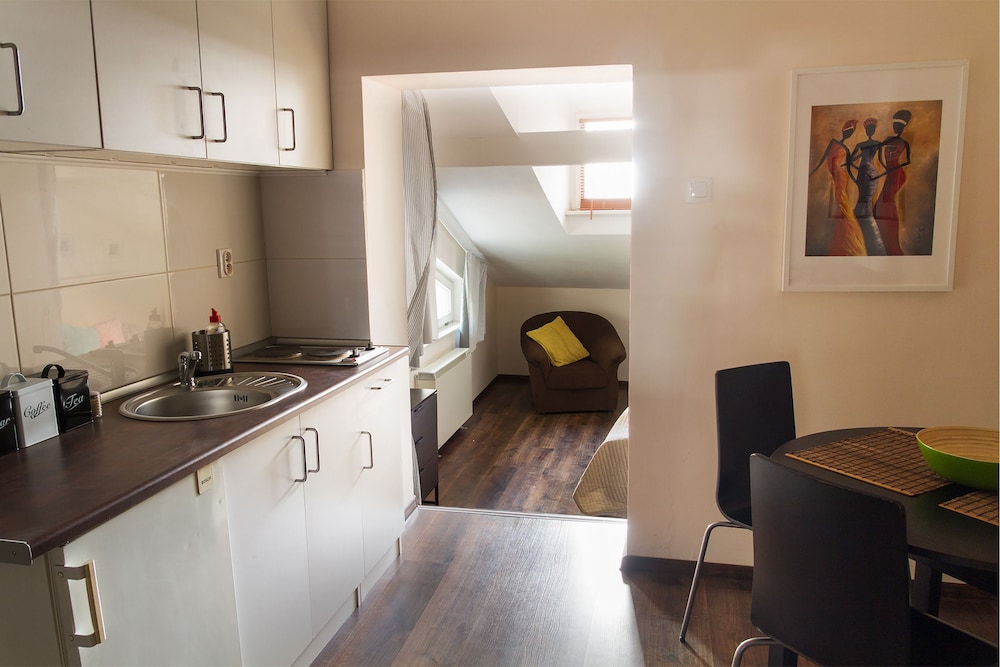 Lounge Apartments 48/50