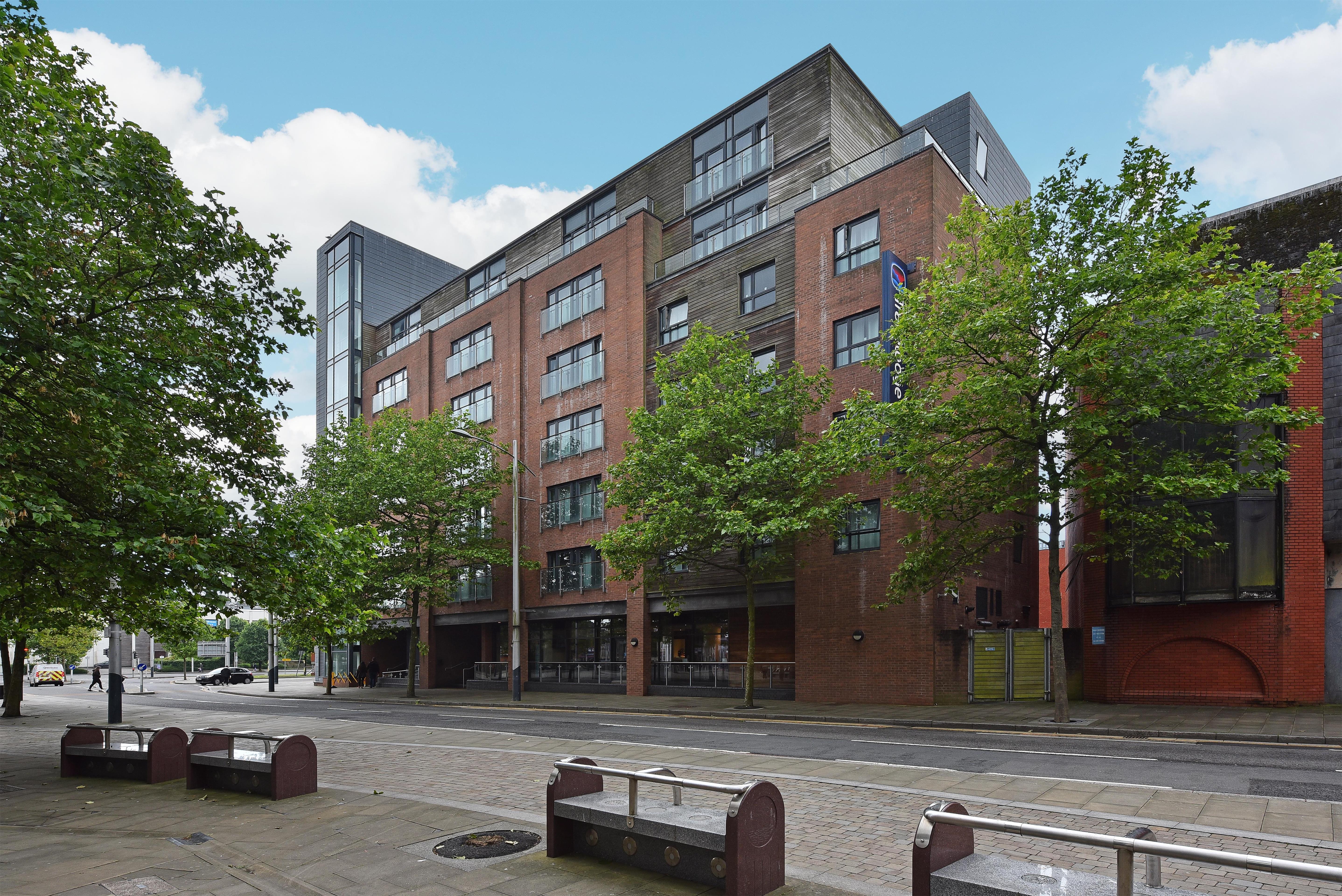 Travelodge Swansea Central 47/54