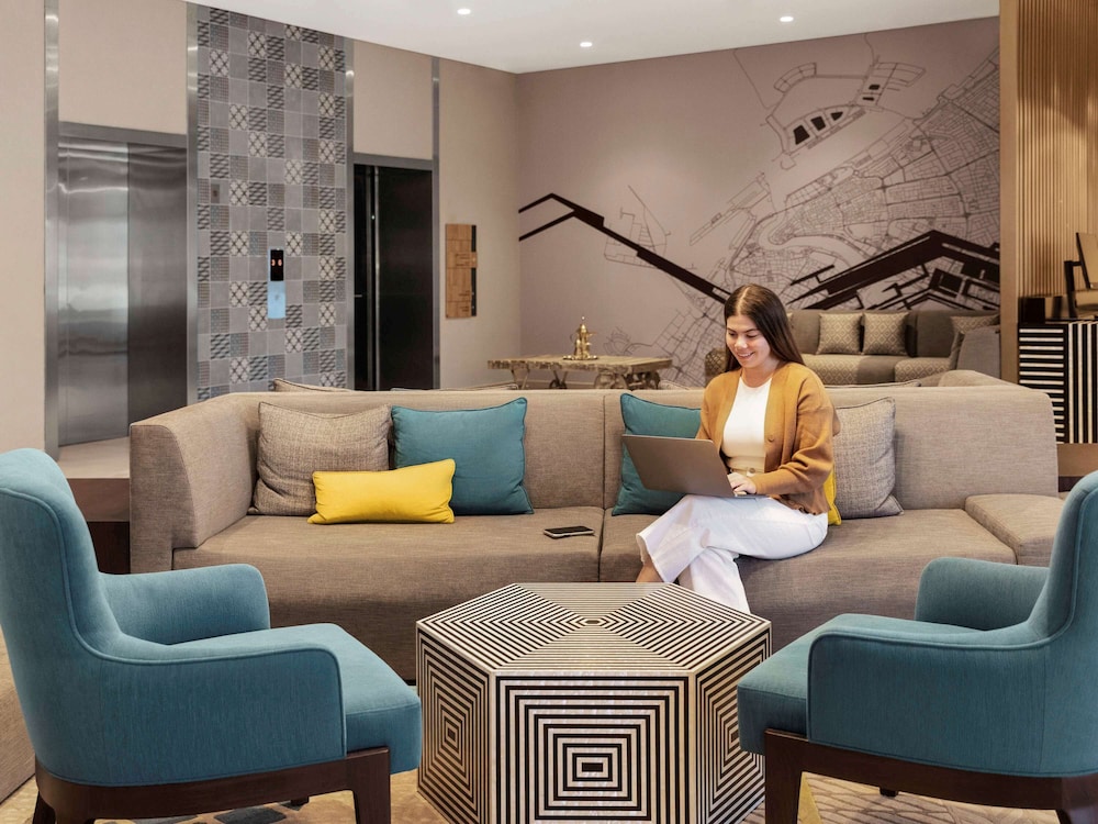 Aparthotel Adagio Dubai Gold District 38/61