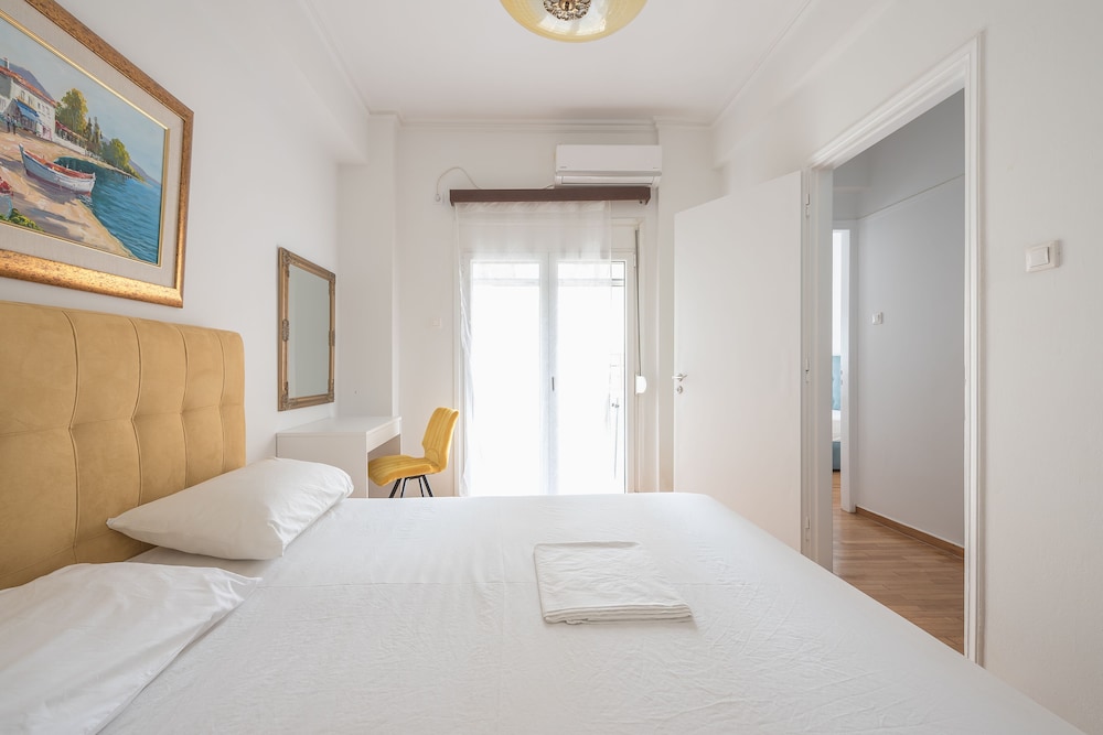 Victorias Secret Apartment 7/35