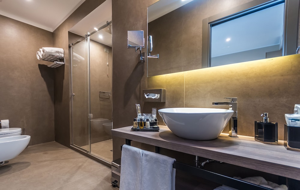 Lifestyle Hotel Matilde Naples 45/50