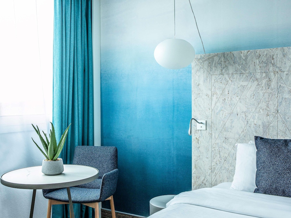 Mercure Vannes Le Port 66/66