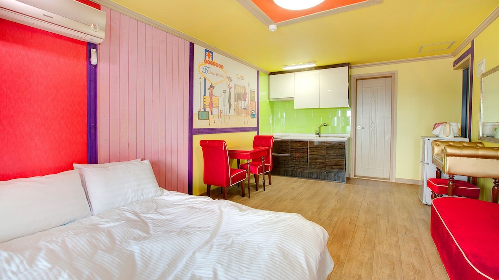 Gyeongju B House Pension 11/50