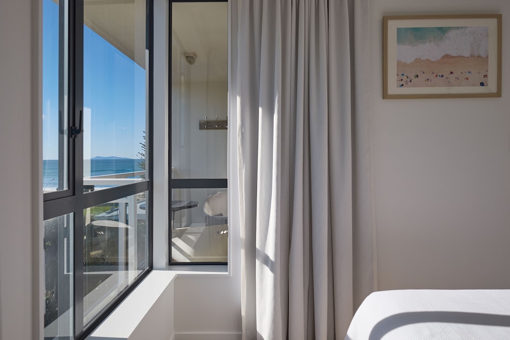 The Atrium Apartments 50/50