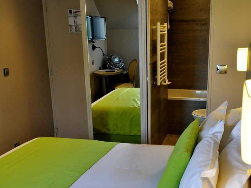 Hotel Clemence 18/36