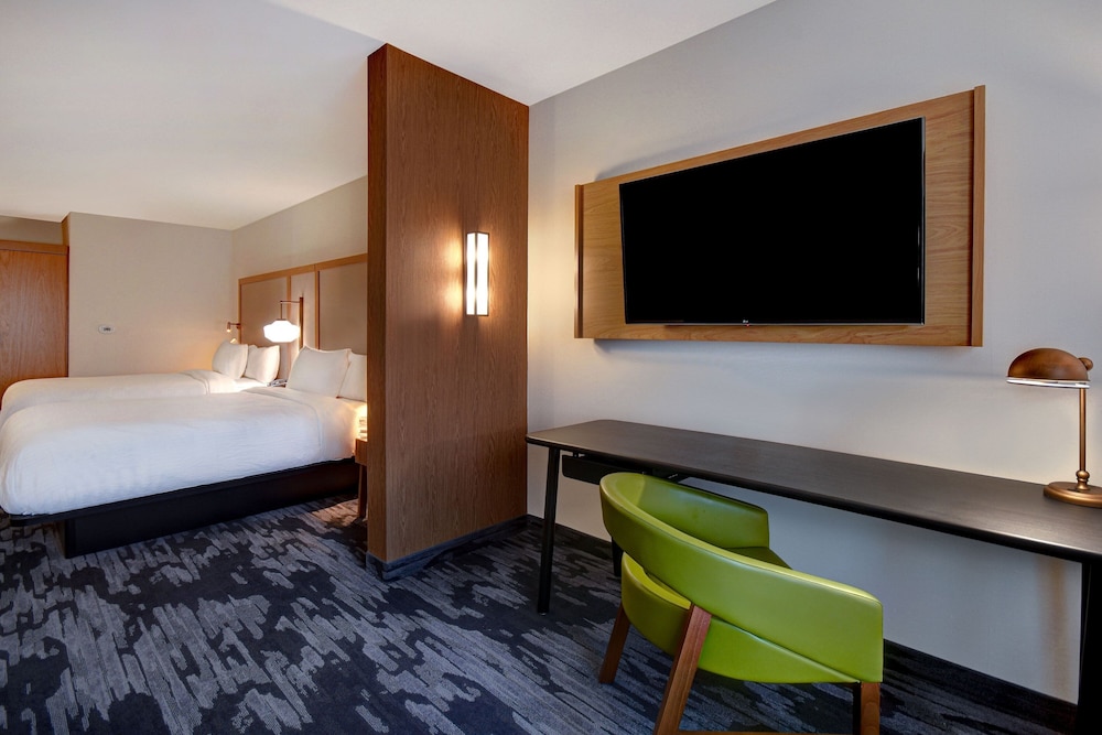 Fairfield Inn & Suites by Marriott Grand Rapids Wyoming 14/36