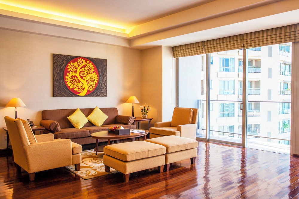 Column Bangkok Hotel 51/74
