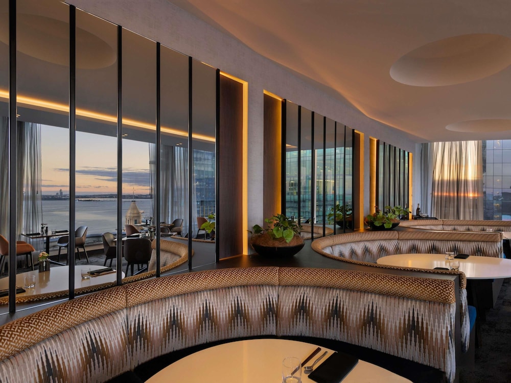 Movenpick Hotel Auckland 40/75