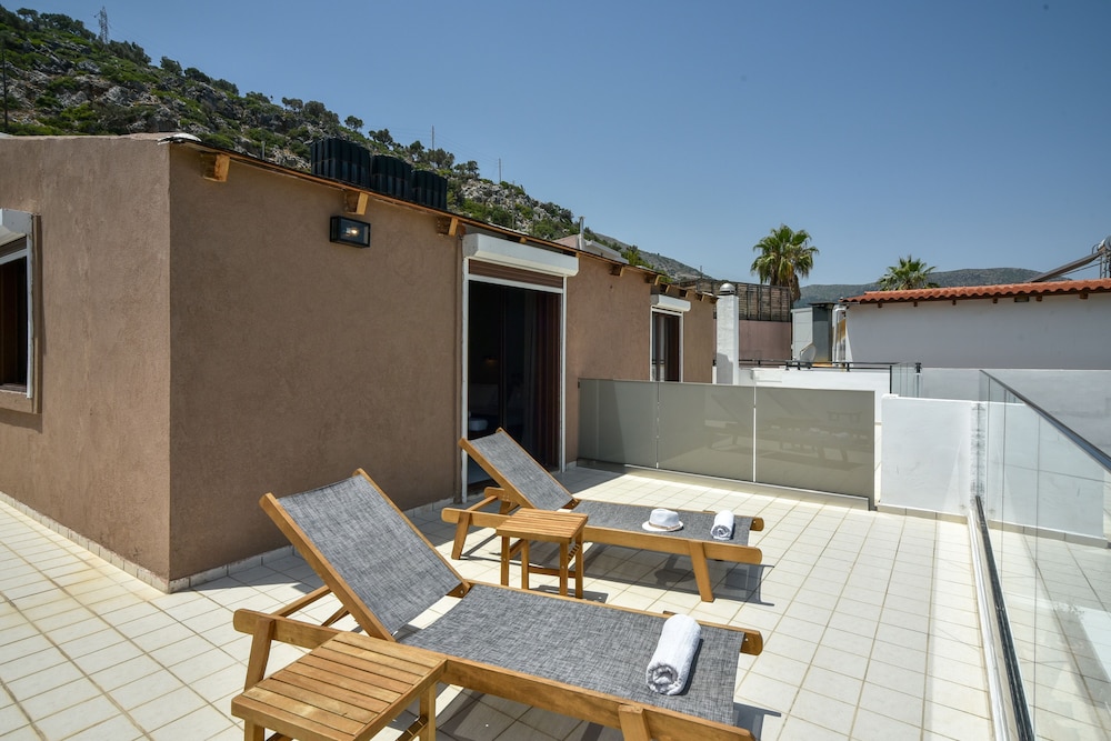 Iraklis Apartments 24/50