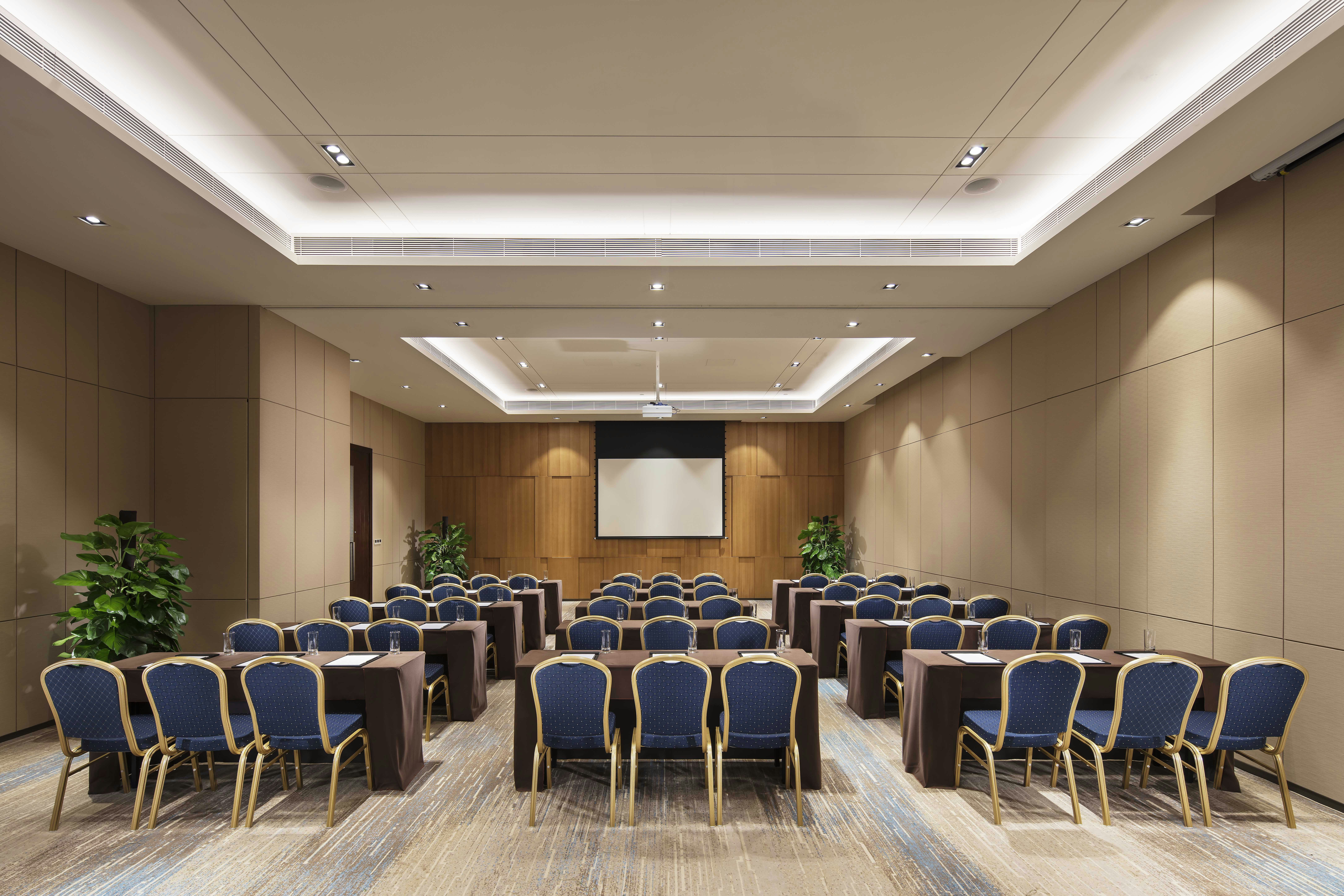 Hilton Garden Inn Shiyan 23/25