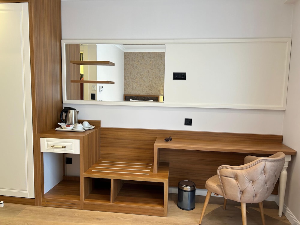 By Otel Nilüfer 9/50