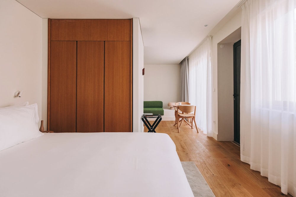 Suite, Queen Bed