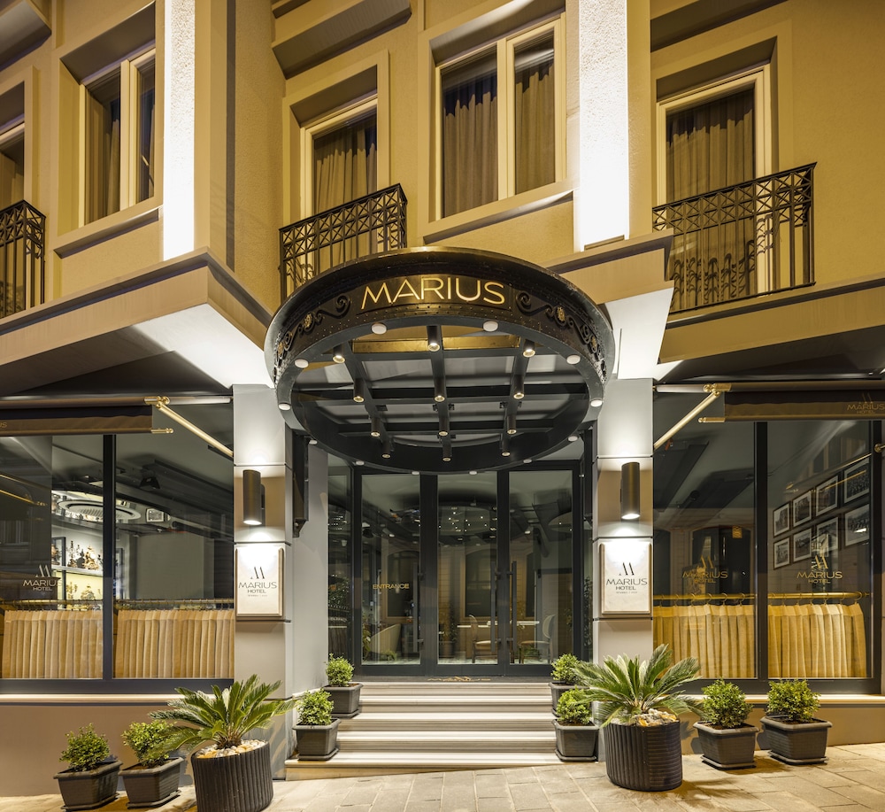 Marius Hotel 3/50