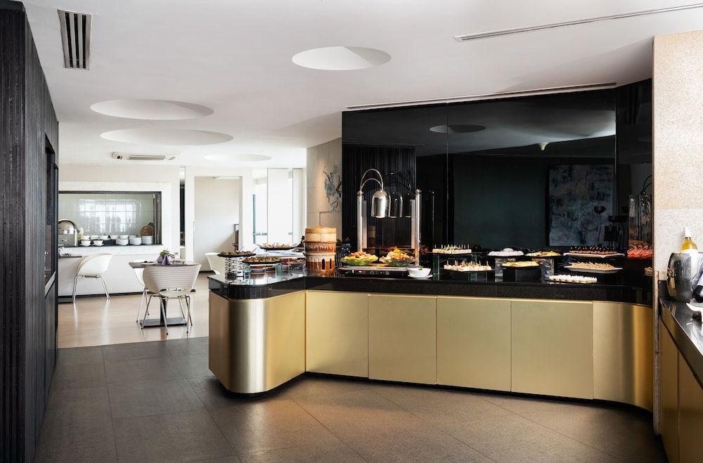 G Hotel Gurney 37/60