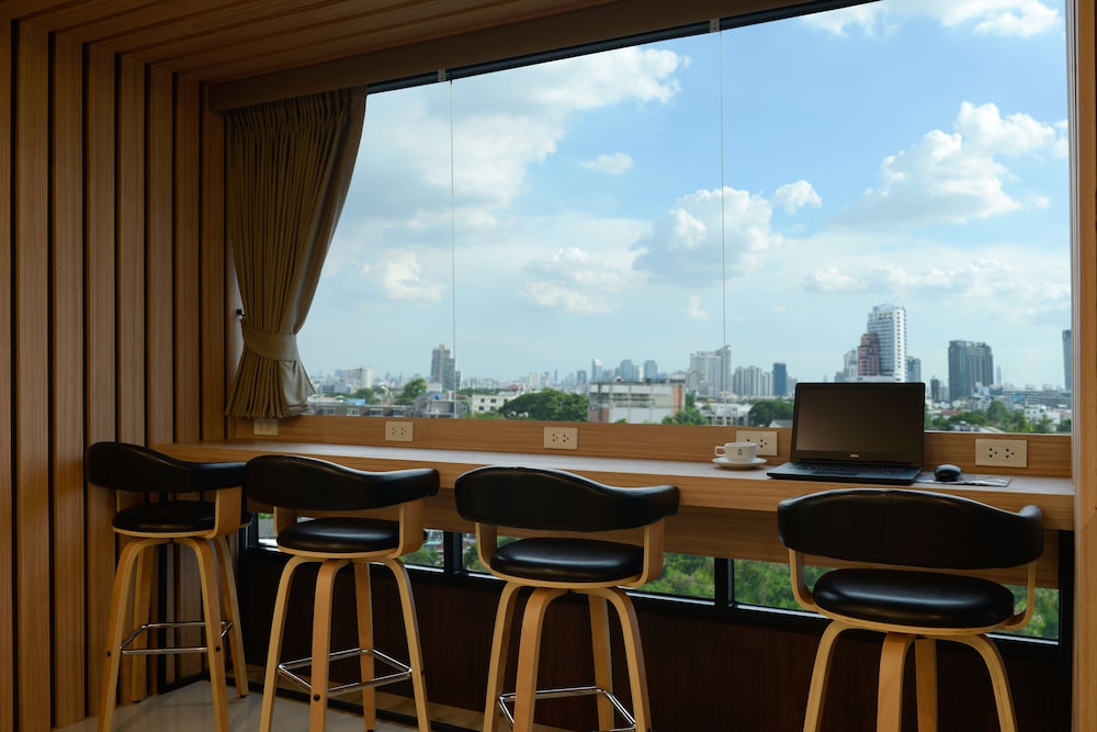Siri Ratchada Bangkok 50/69