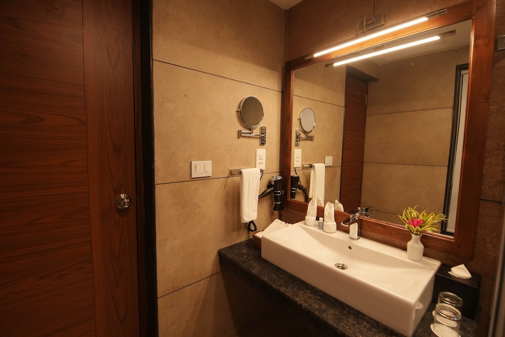 Gokulam Grand Resort and Spa Kumarakom 44/50