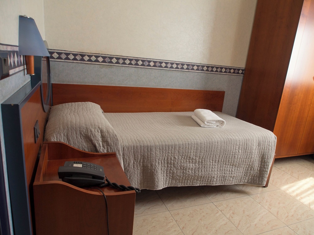 ROOM, SINGLE, SINGLE BED, CITY VIEW