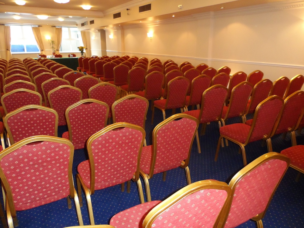 Sligo City Hotel 59/64
