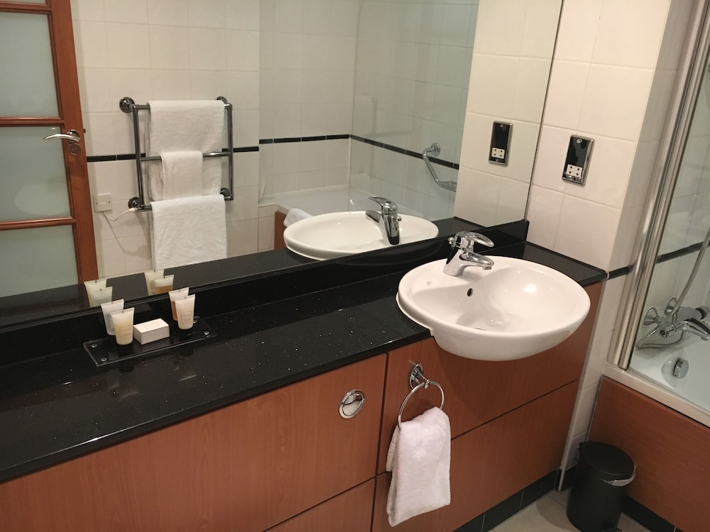 The Wild Pheasant Hotel and Spa 9/49