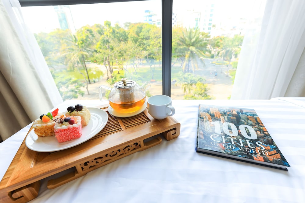 Me Gustas Park View Hotel (Ex Saigon Kiko Hotel) 40/46