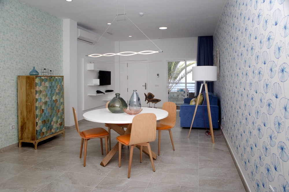 Holiday Club Jardin De Amadores 48/64