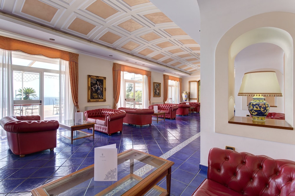 Lloyd's Baia Hotel 38/64