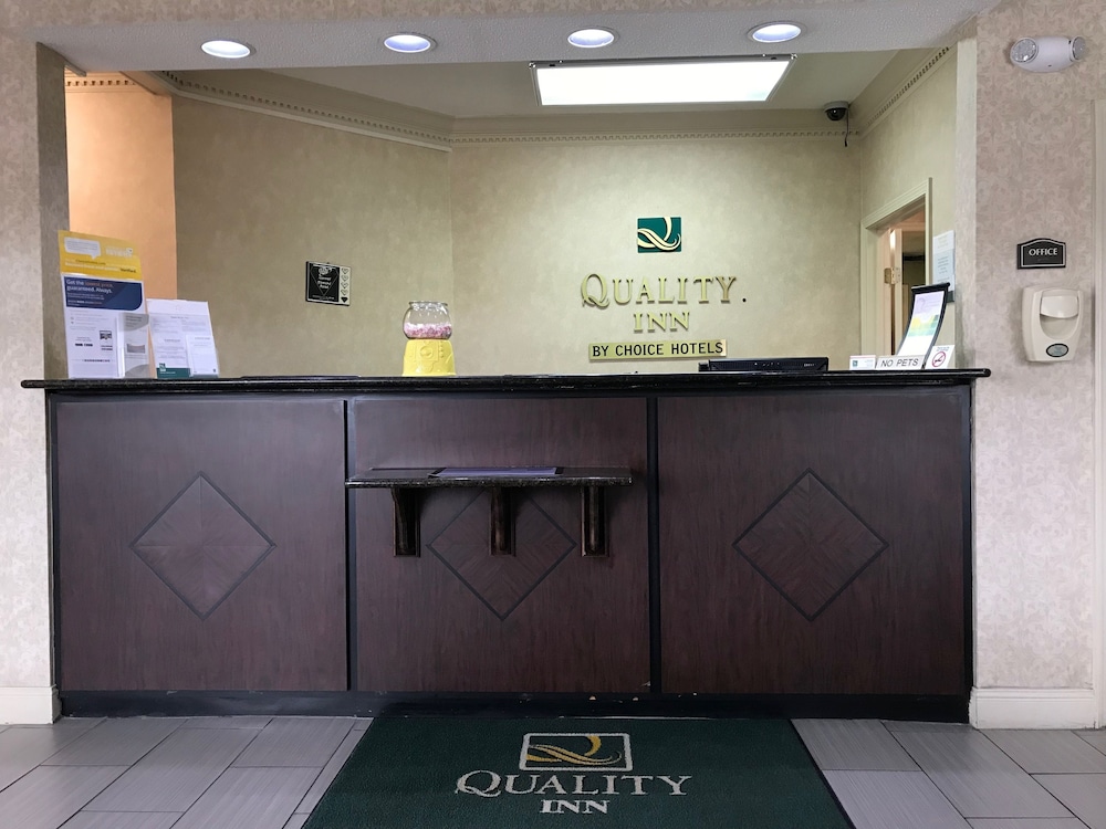 Quality Inn Cullman I-65 Exit 310 4/30