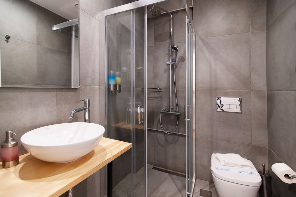 Olvia Suites Athens City Center 30/36
