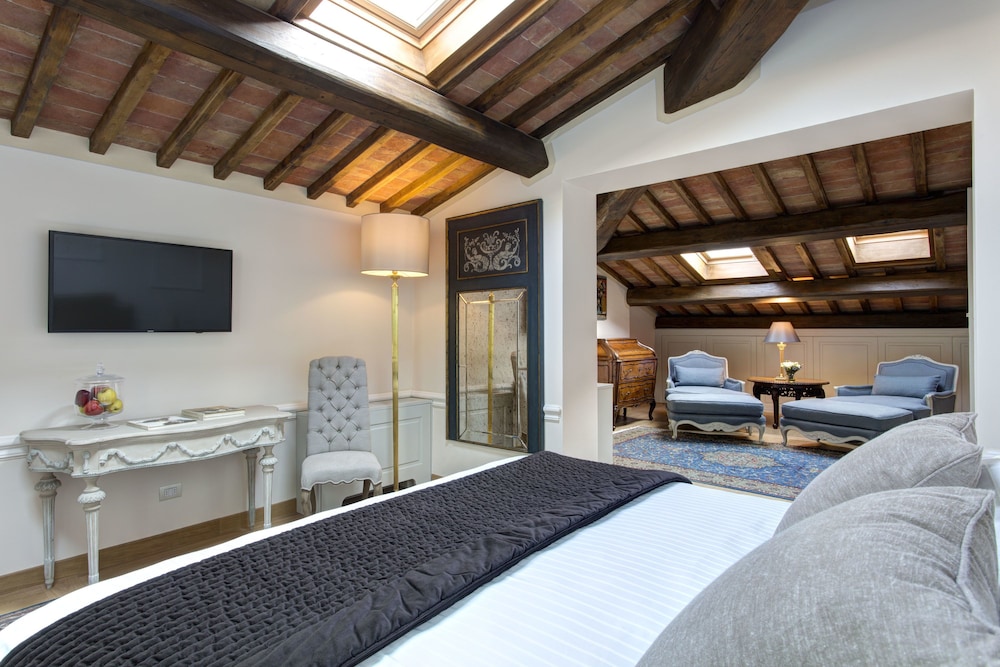 VILLA LE CALVANE 10/50