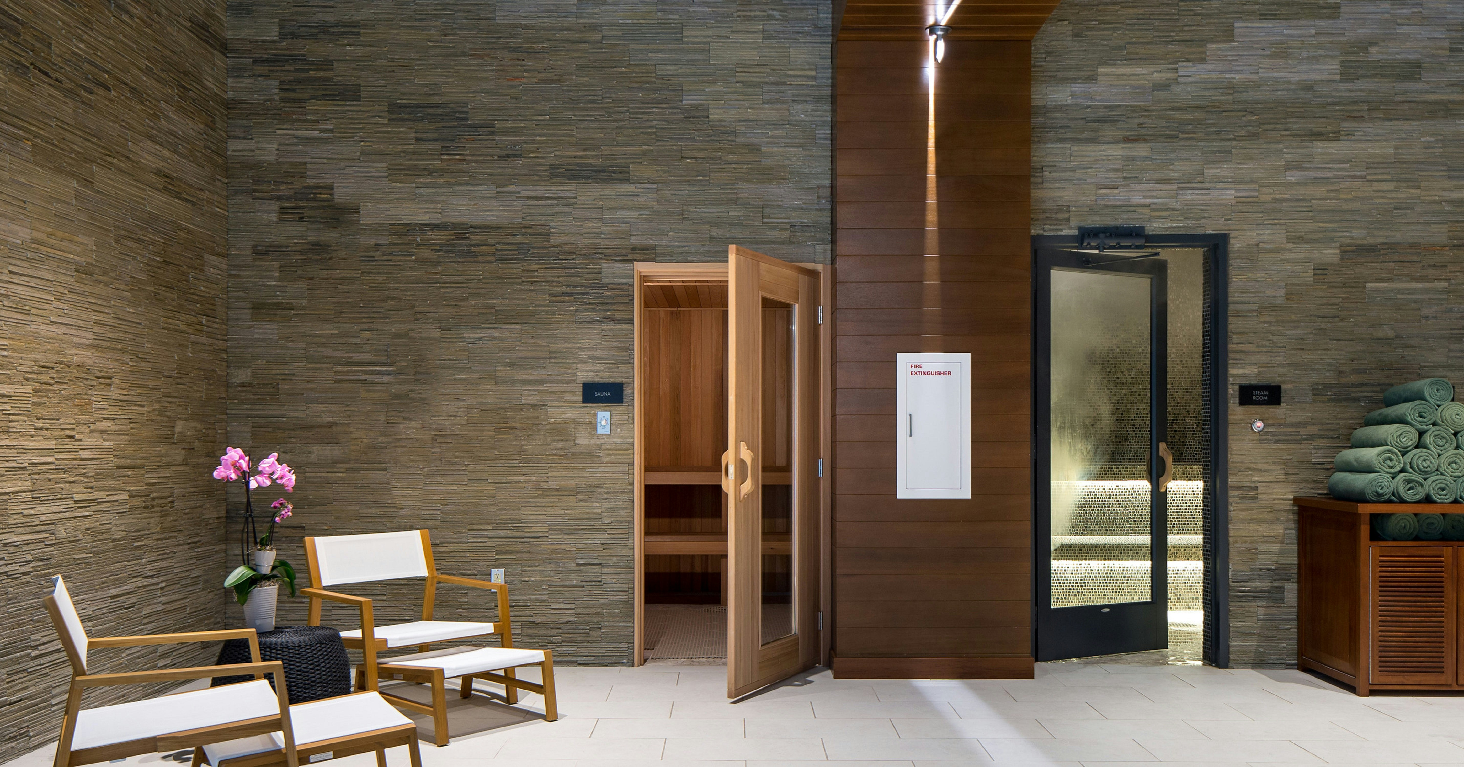 The Porter Portland Curio Collection By Hilton 27/67