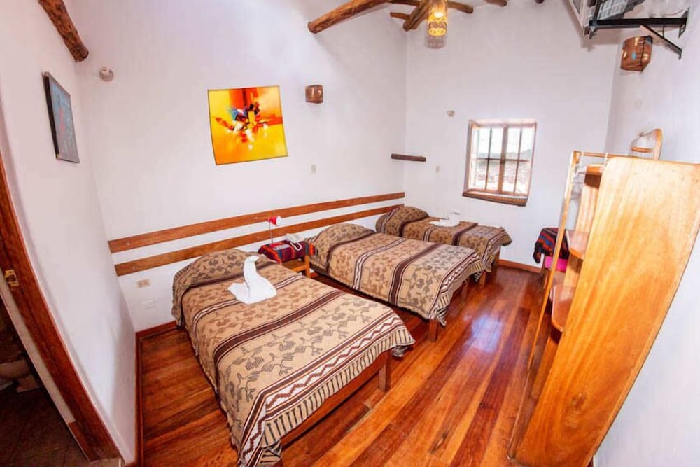 Hostal El Grial 47/53