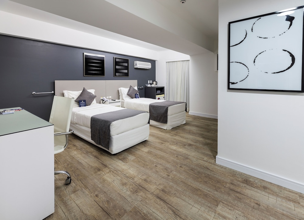SUPERIOR, DOUBLE BED, ACCESSIBLE