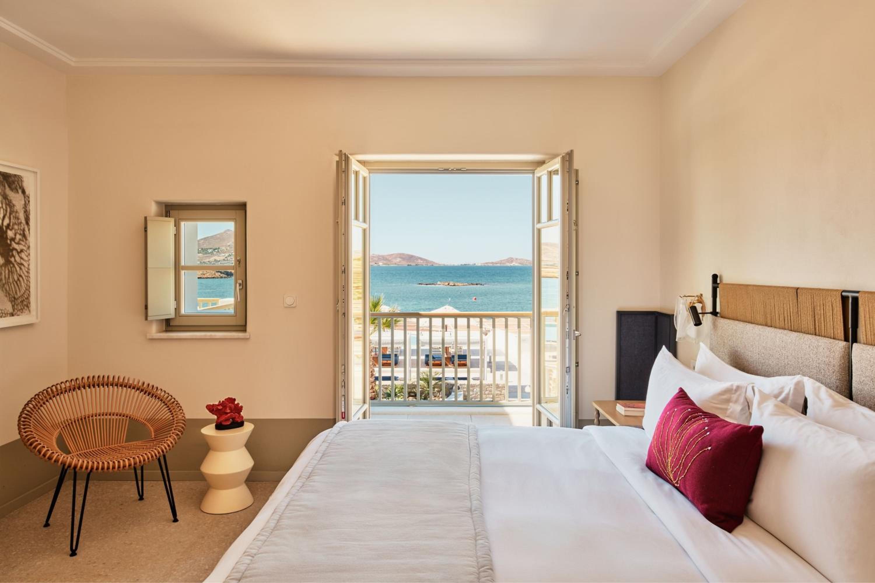 1 Bedroom, Ocean, Suite, King Bed, Sea View, Balcony