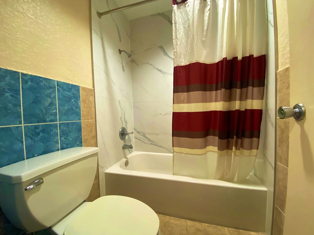 Economy Lodge by Hotel O Texas City 10/42