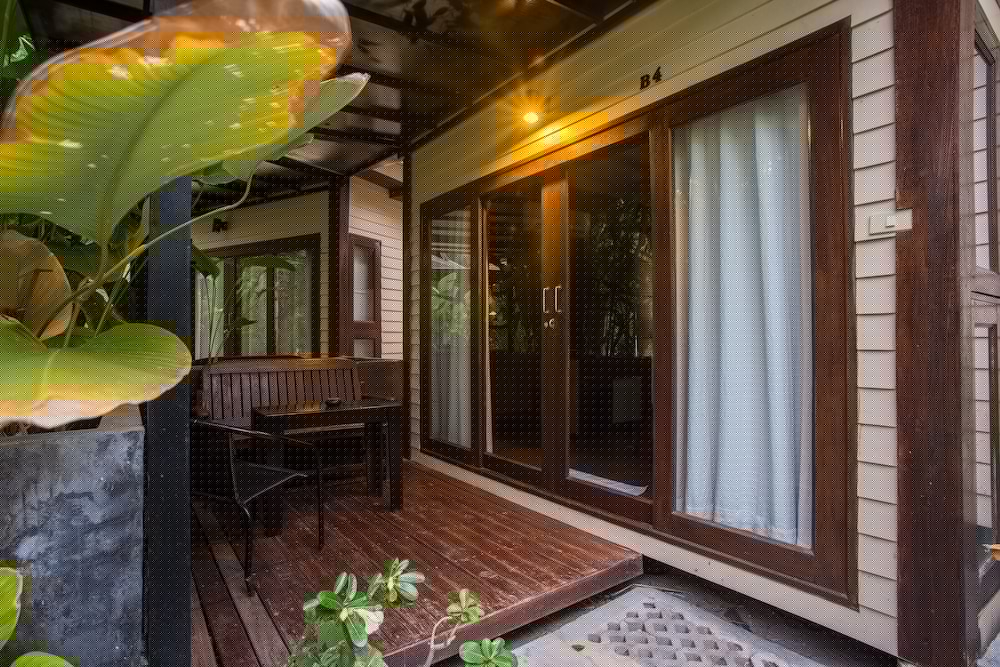 B52 BEACH RESORT 40/60