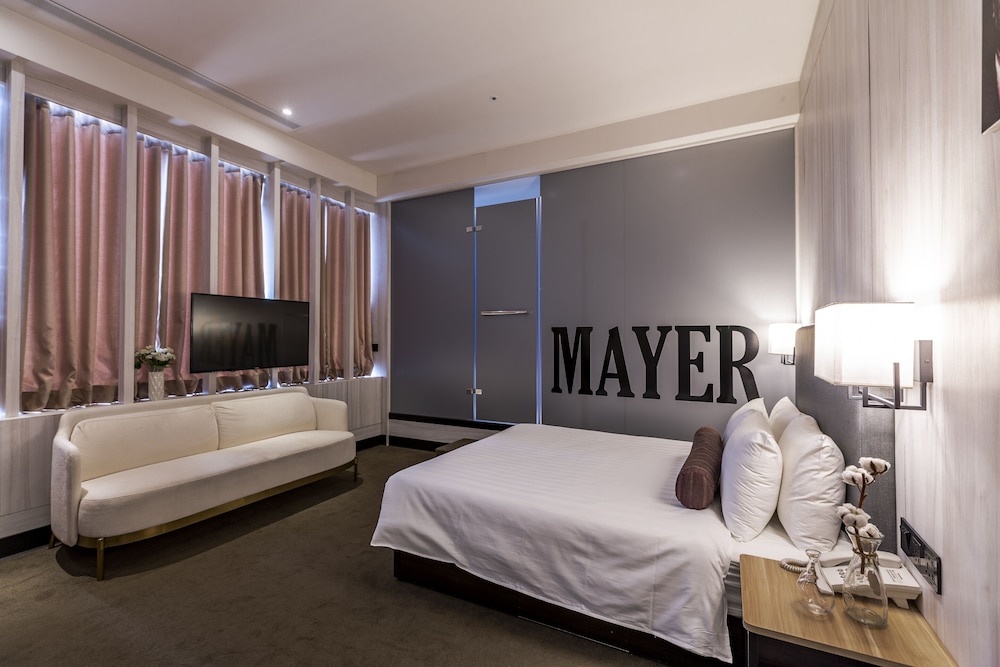 Mayer Inn 21/66