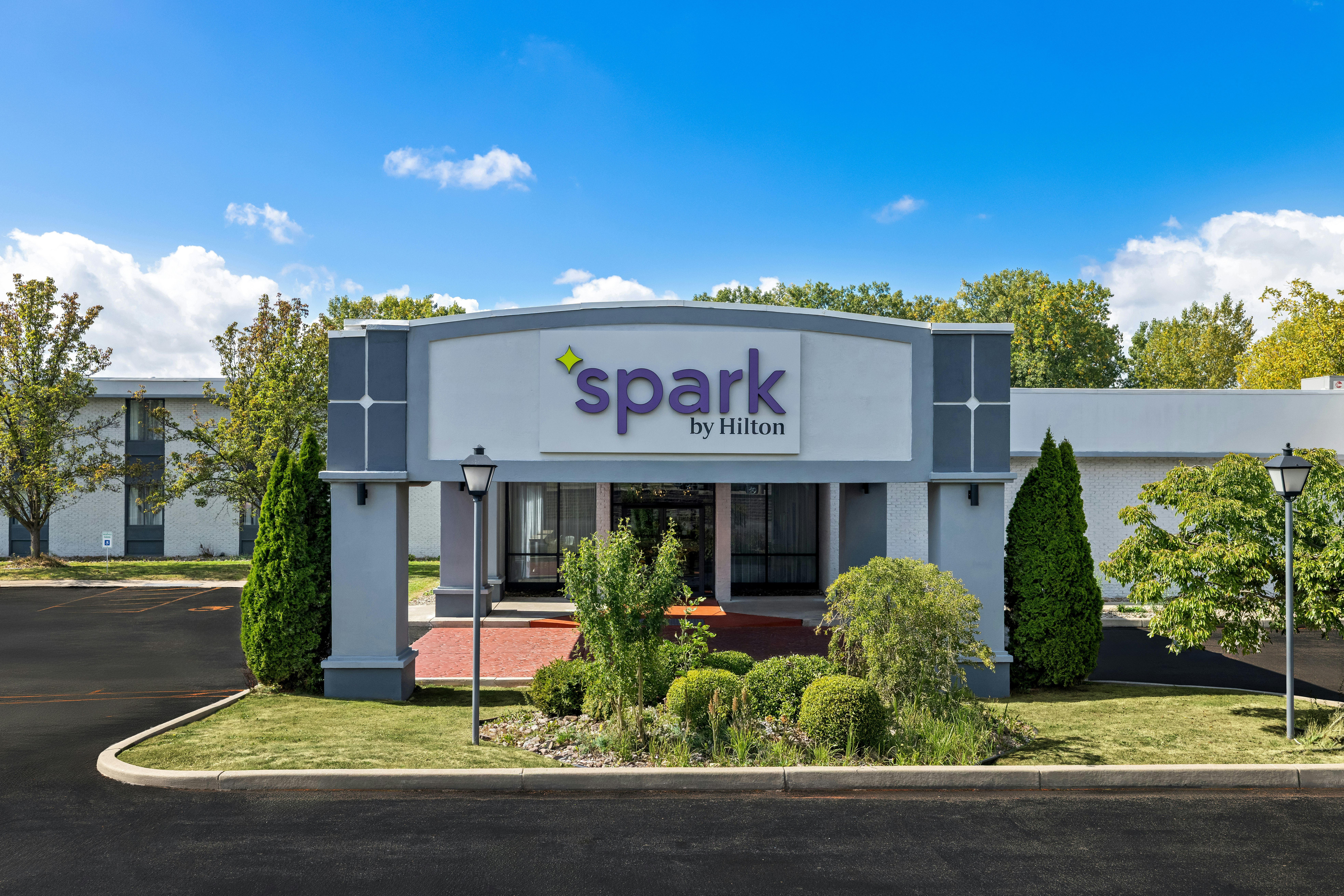 Spark by Hilton Lockport 1/18
