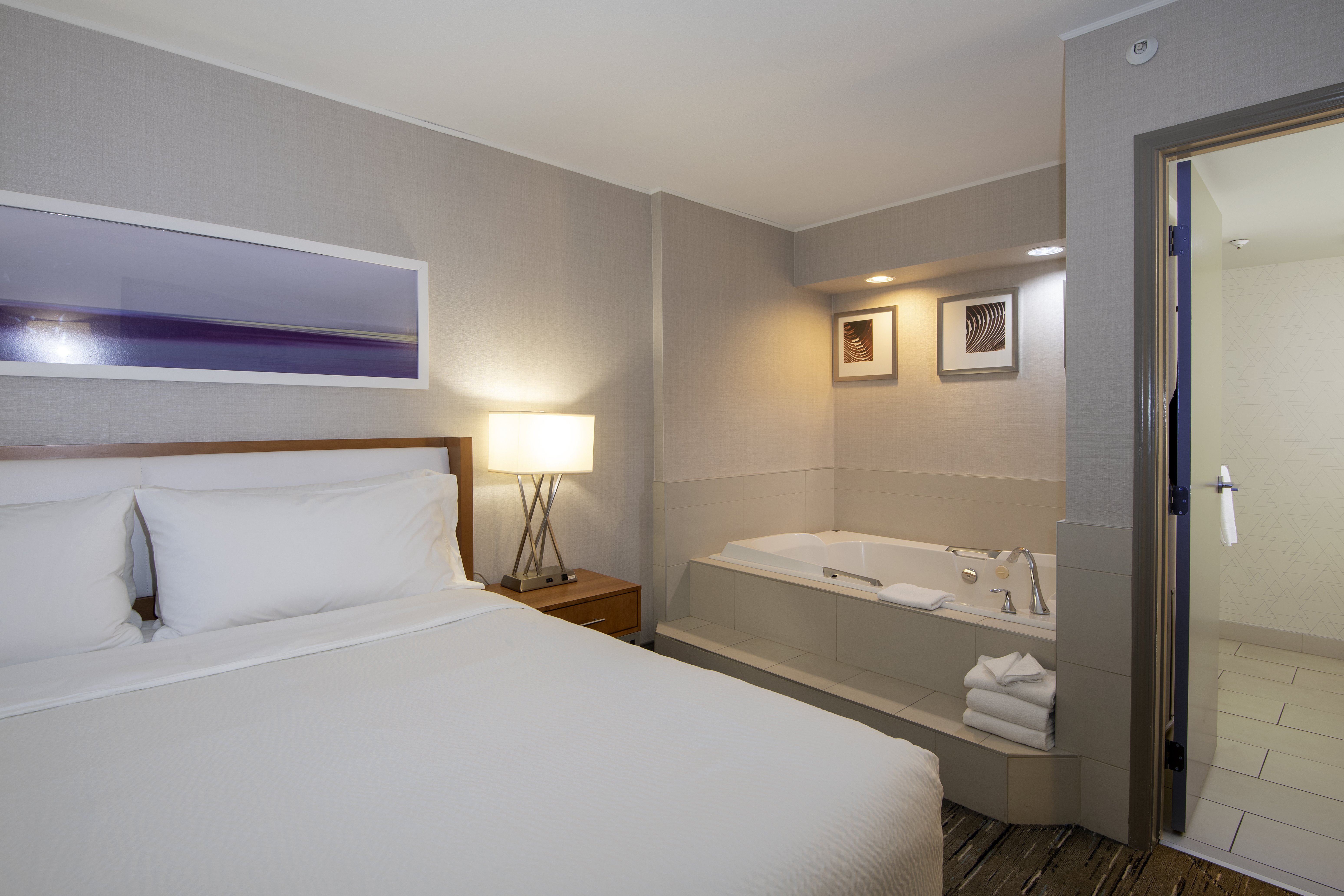 Holiday Inn Express Kamloops 20/74
