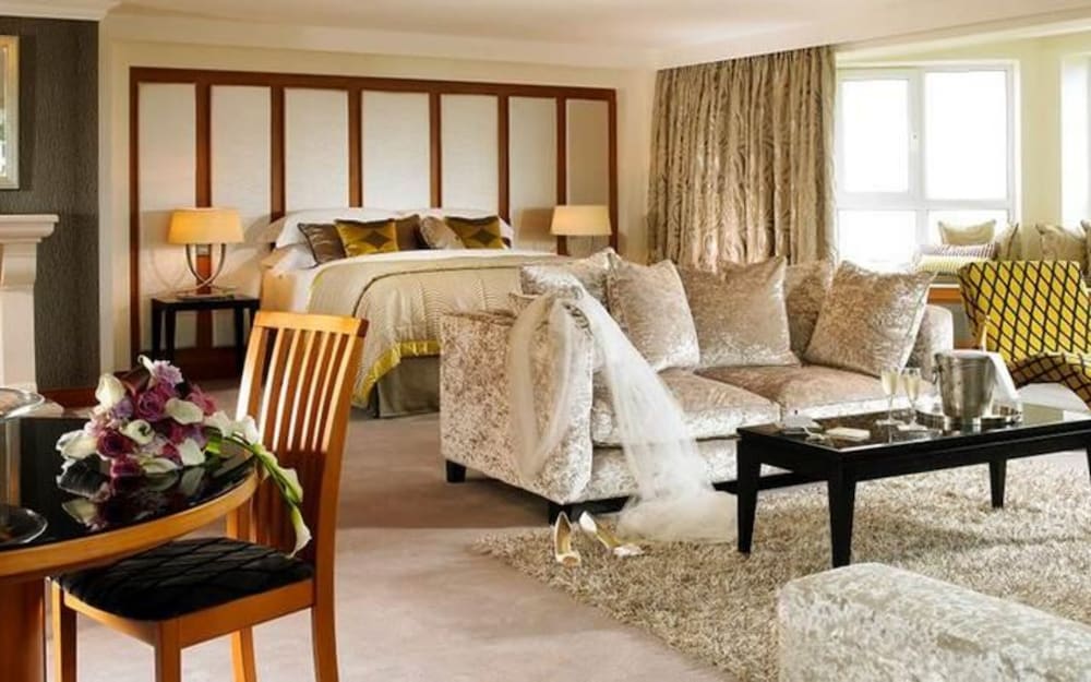 Garryvoe Hotel 37/53