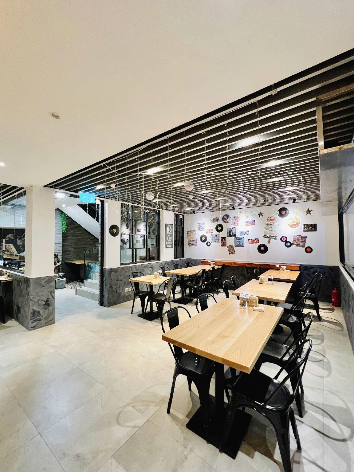 I Fu Hotel 38/45