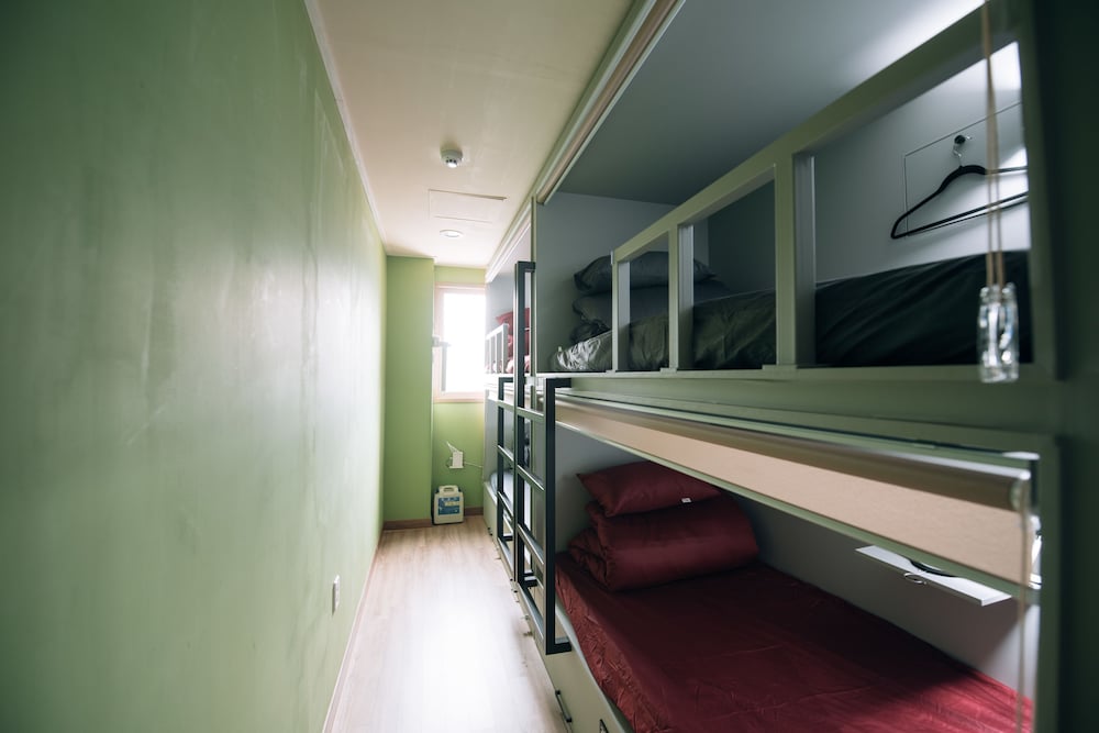 Midtown Hostel 6/50