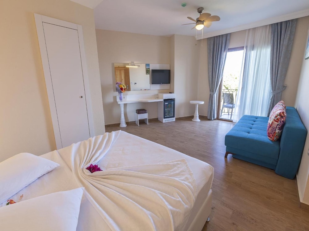 Kumluk Otel 11/50