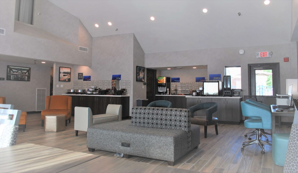 Best Western Fishkill Inn and Suites 44/53