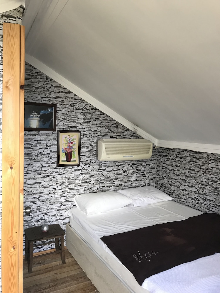 Ayanya Beach & Bistro Bungalows 14/42