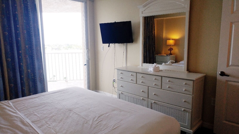 Lover's Key Resort by Check-In Vacation Rentals 26/70